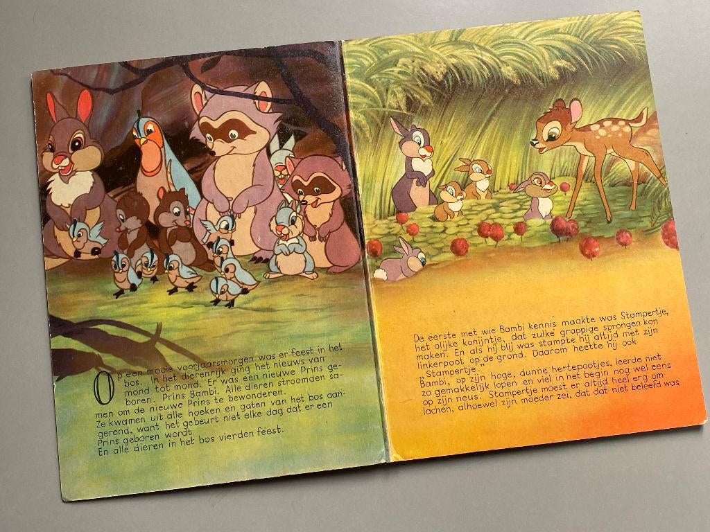 Disney  Vintage boek Walt Disney Bambi (1951), Ophalen of Verzenden, Bambi of Dumbo, Zo goed als nieuw, Overige typen