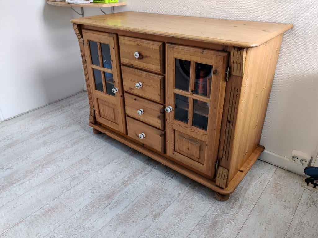 Massief houten kommode met lades en glazen deuren, Huis en Inrichting, Kasten | Dressoirs, Ophalen, Gebruikt, 100 tot 150 cm, Glas