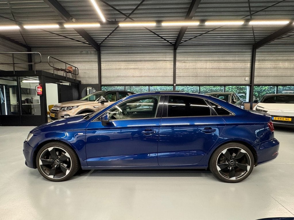 Audi A3 Limousine 2.0 TDI Ambition Pro Line S Pano/Leder/Bos, Auto's, Audi, Gebruikt, 4 cilinders, 150 pk, Blauw