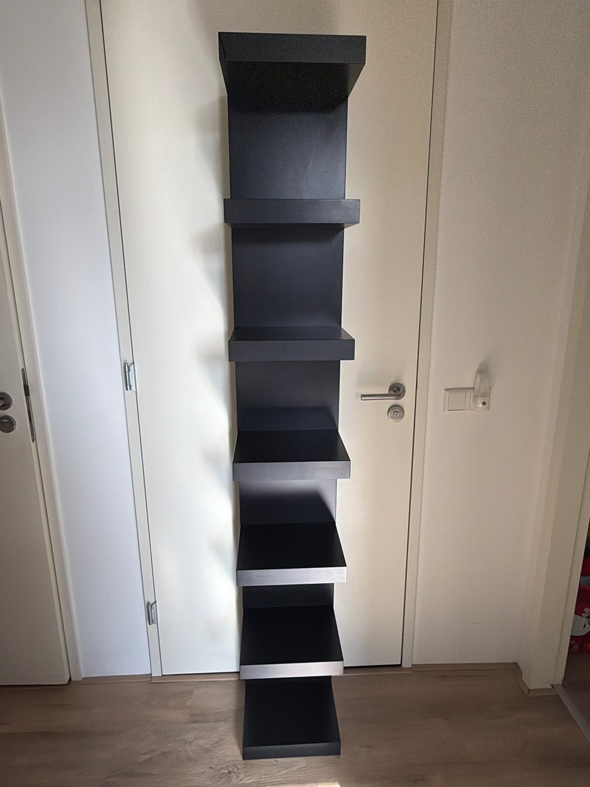 Zwarte wandrek Lack van IKEA, Ophalen, Met plank(en), Minder dan 50 cm, 200 cm of meer