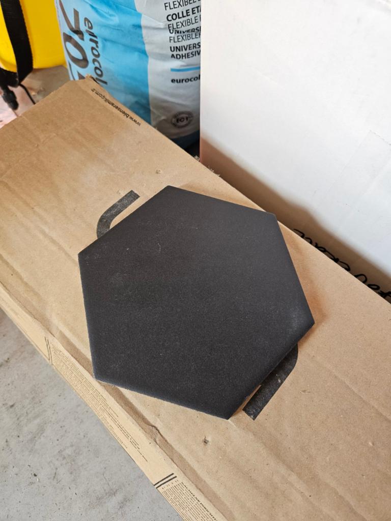 Zeskant tegels 14cm antraciet 150+ stuks, Keramiek, Minder dan 20 cm, Minder dan 5 m², Vloertegels