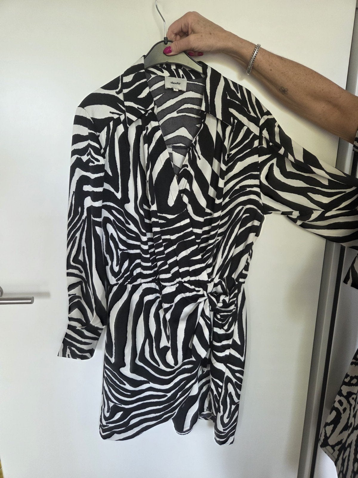 Shoeby zebraprint jurk maat L, Kleding | Dames, Jurken, Zwart, Maat 42/44 (L), Ophalen of Verzenden, Zo goed als nieuw