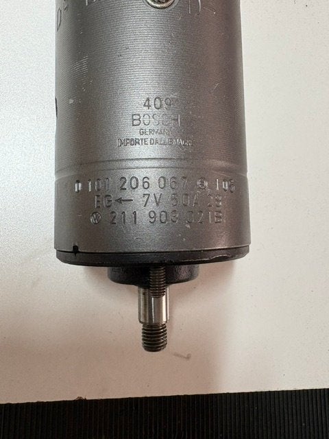 Porsche 356 6 volt Dynamo, Ophalen of Verzenden, Gebruikt, Motor en Techniek