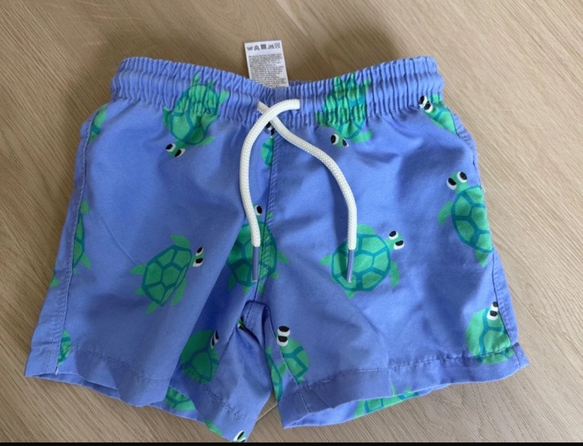 Nieuwe HEMA zwembroek maat 62/68 met schildpadjes, Ophalen of Verzenden, Nieuw, Jongetje