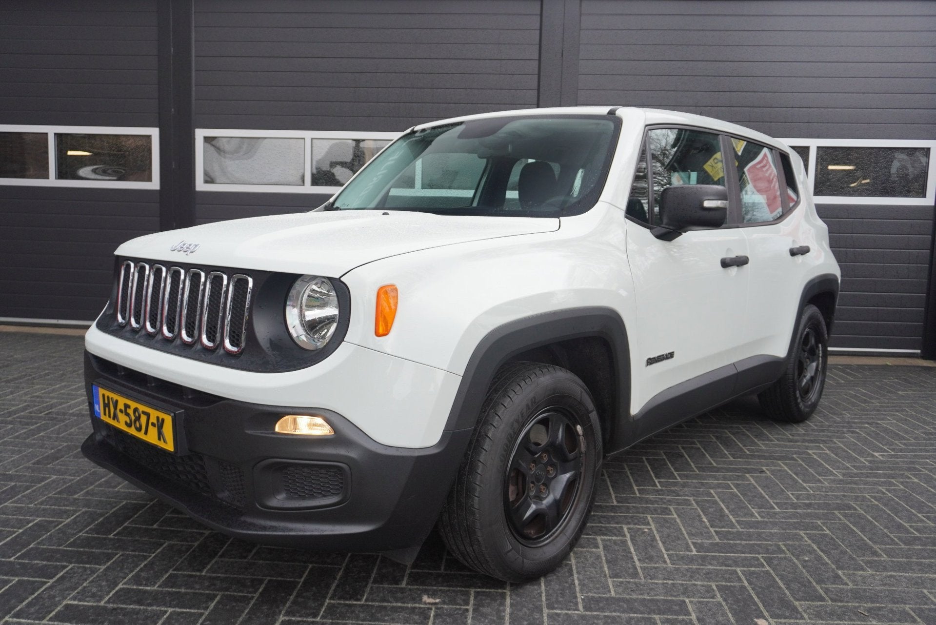 Jeep Renegade 1.6 E-Torq Sport Airco/Trekhaak, Auto's, Jeep, Voorwielaandrijving, Stof, Gebruikt, 4 cilinders