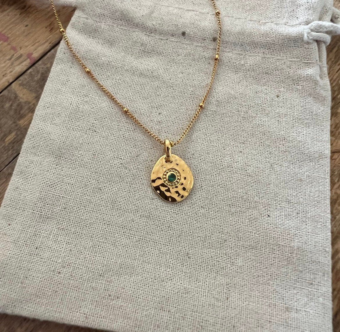 Zilveren 925 donker goud vergulde ketting met groene steen, Verzenden, Zo goed als nieuw, Goud, Zilver