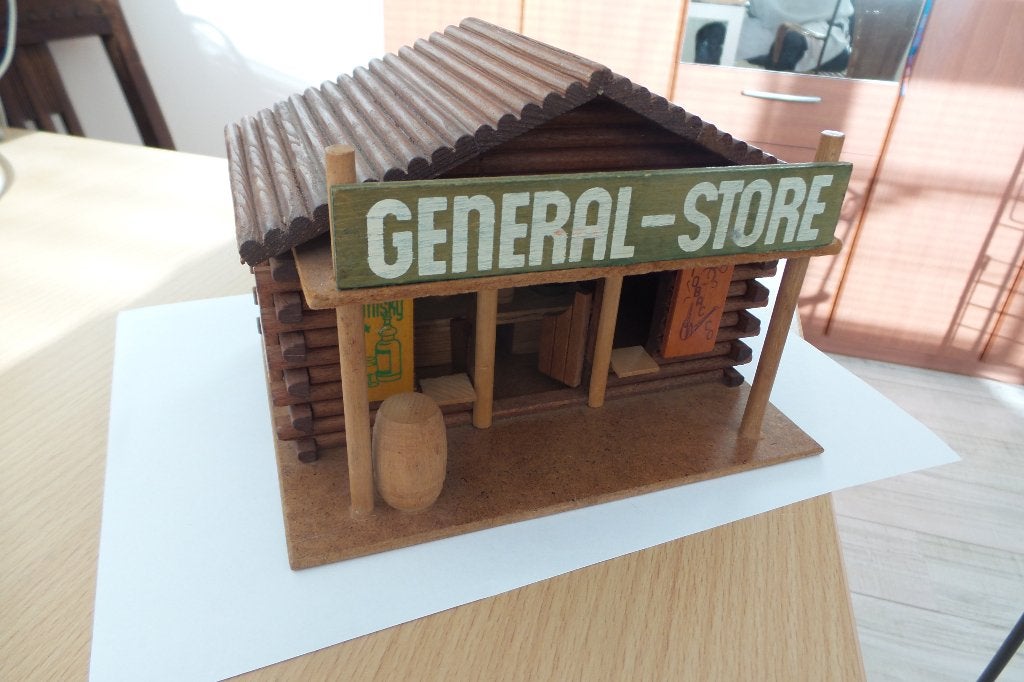 general store blokhut, Ophalen of Verzenden, Zo goed als nieuw