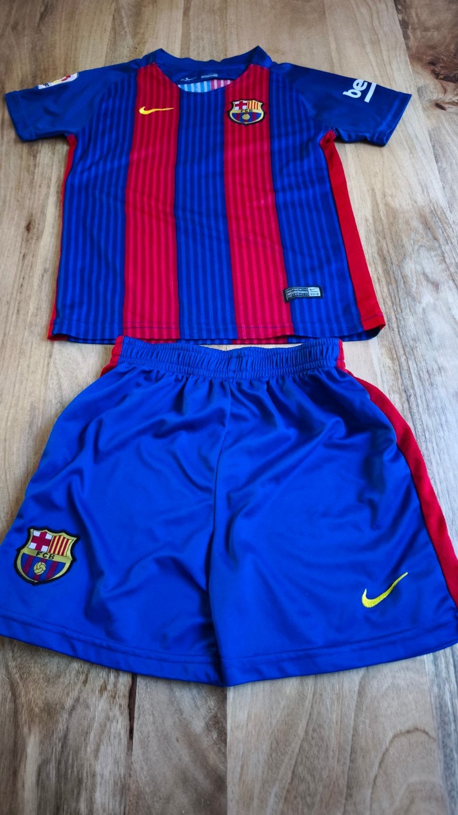 FC Barcelona messi 2016/2017 - Maat 10, Ophalen of Verzenden, Gebruikt, Maat 140