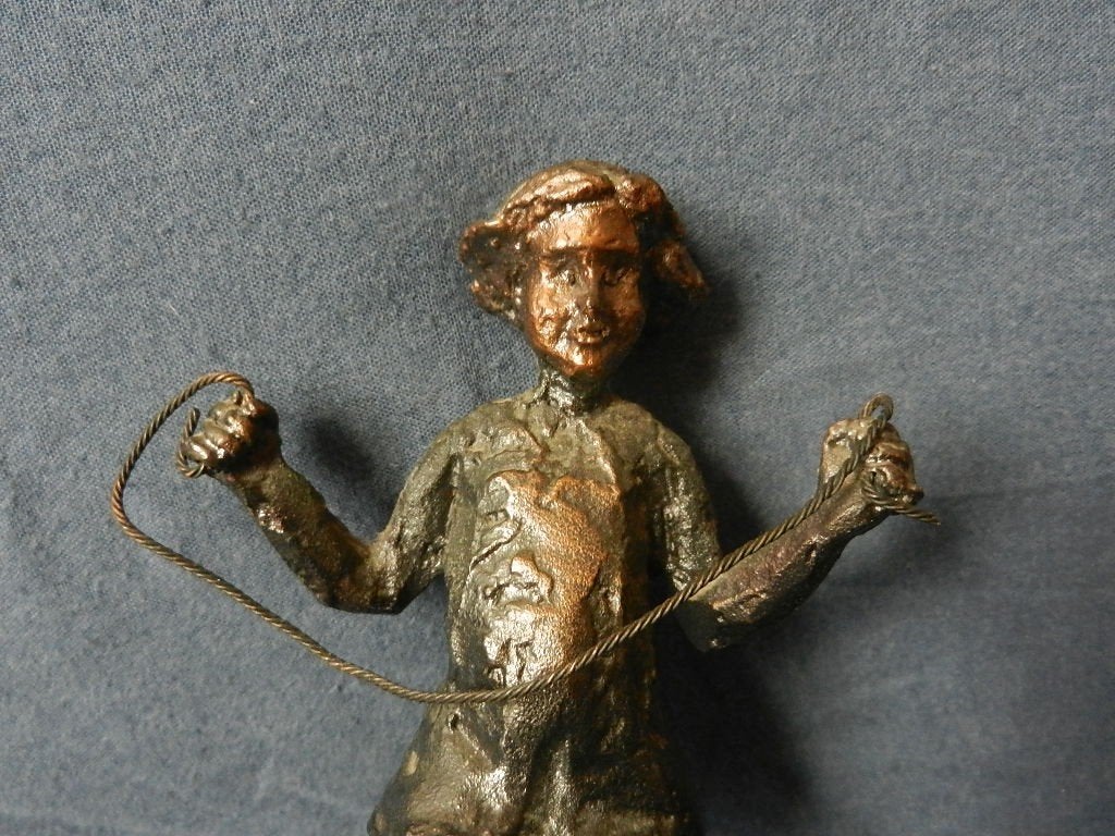 Bronzen sculptuur van meisje met springtouw Corry Ammerlaan?, Overige onderwerpen, Minder dan 20 cm, Ophalen of Verzenden, Brons