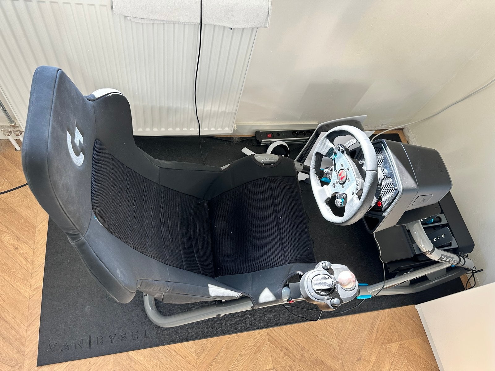 Logitech G Pro Racing Setup - Stuur, Pedalen, Shifter, Plays, Spelcomputers en Games, Ophalen, Zo goed als nieuw, Direct drive