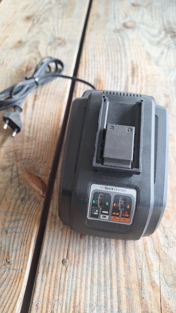 Gardena acculader laadstation oplader, ,, Ophalen of Verzenden, Zo goed als nieuw, ,
