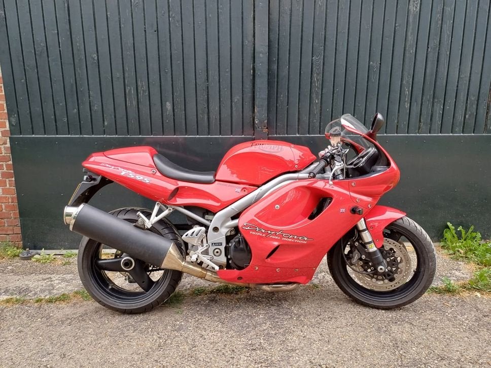 TRIUMPH DAYTONA T  595 (bj 1998) 70,789 km, Motoren, Motorrijbewijs A, Bedrijf, Super Sport, Meer dan 35 kW