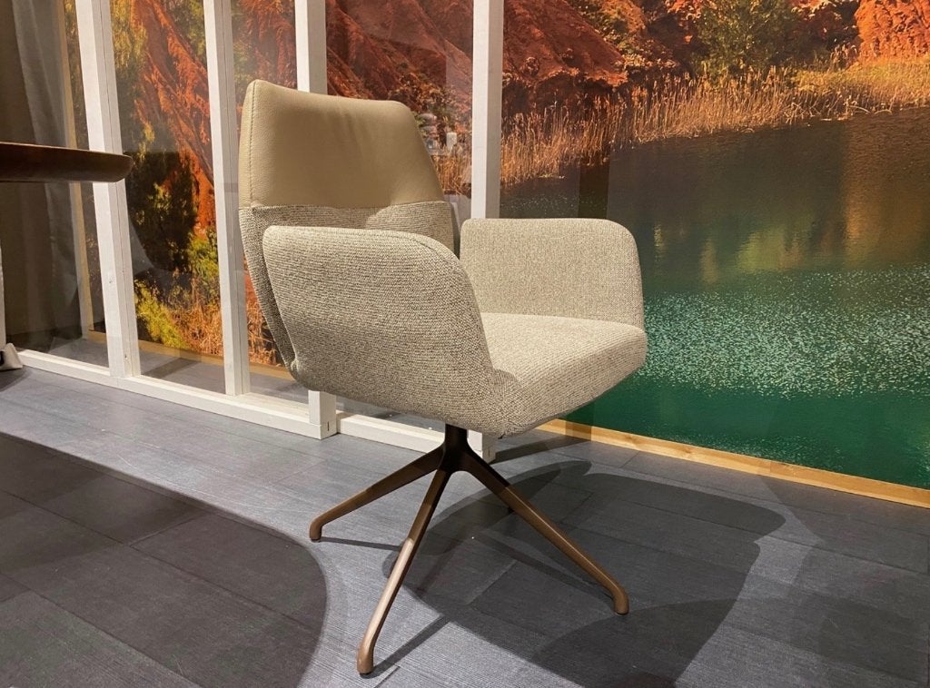 Movani Daan eetkamerstoelen, Ophalen of Verzenden, Zo goed als nieuw, Vier, Bruin