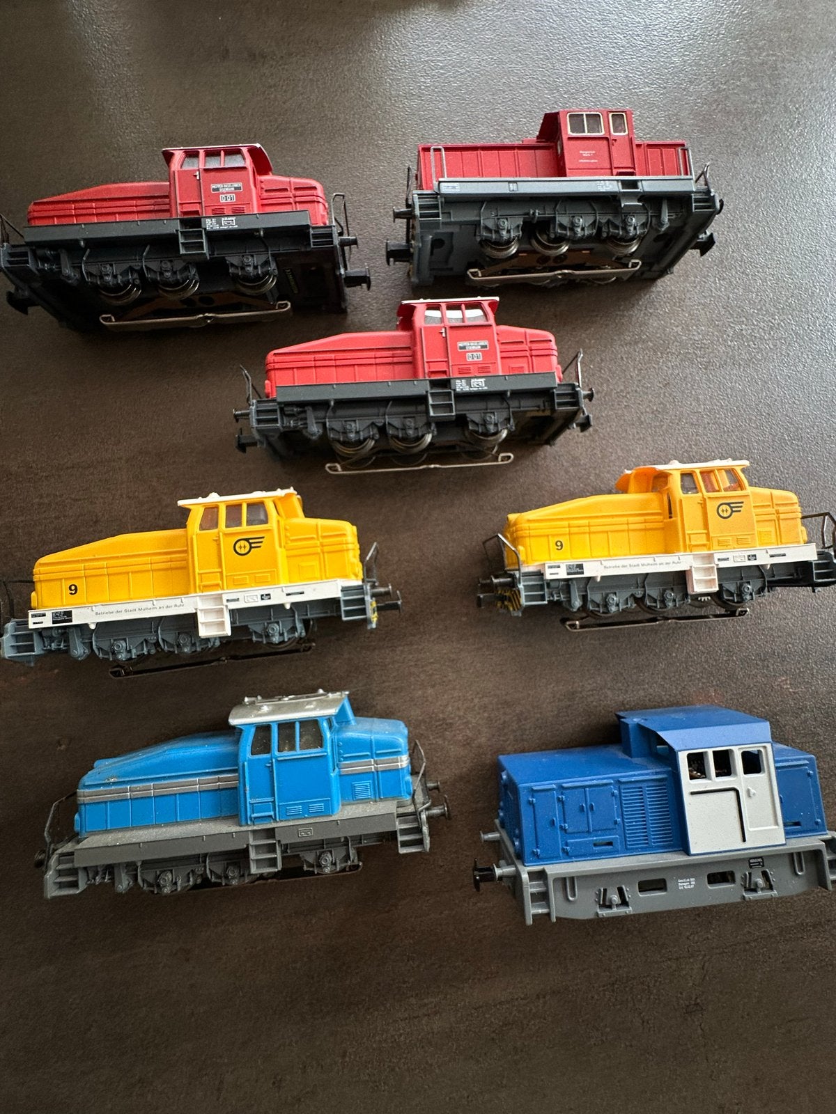 Diverse modeltrein locomotieven - Rood, Geel, Blauw, Overige merken, Gebruikt, Ophalen of Verzenden, Gelijkstroom