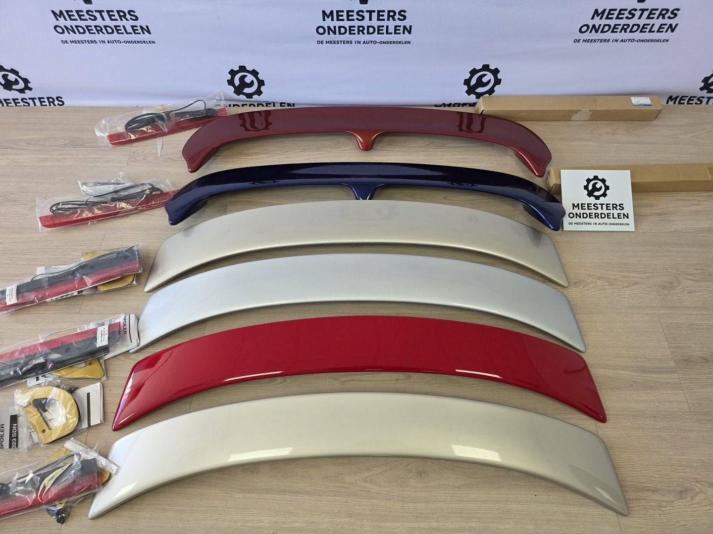 Mazda 323 sedan & 323F Spoilers in verschillende kleuren, Ophalen, -, -, -
