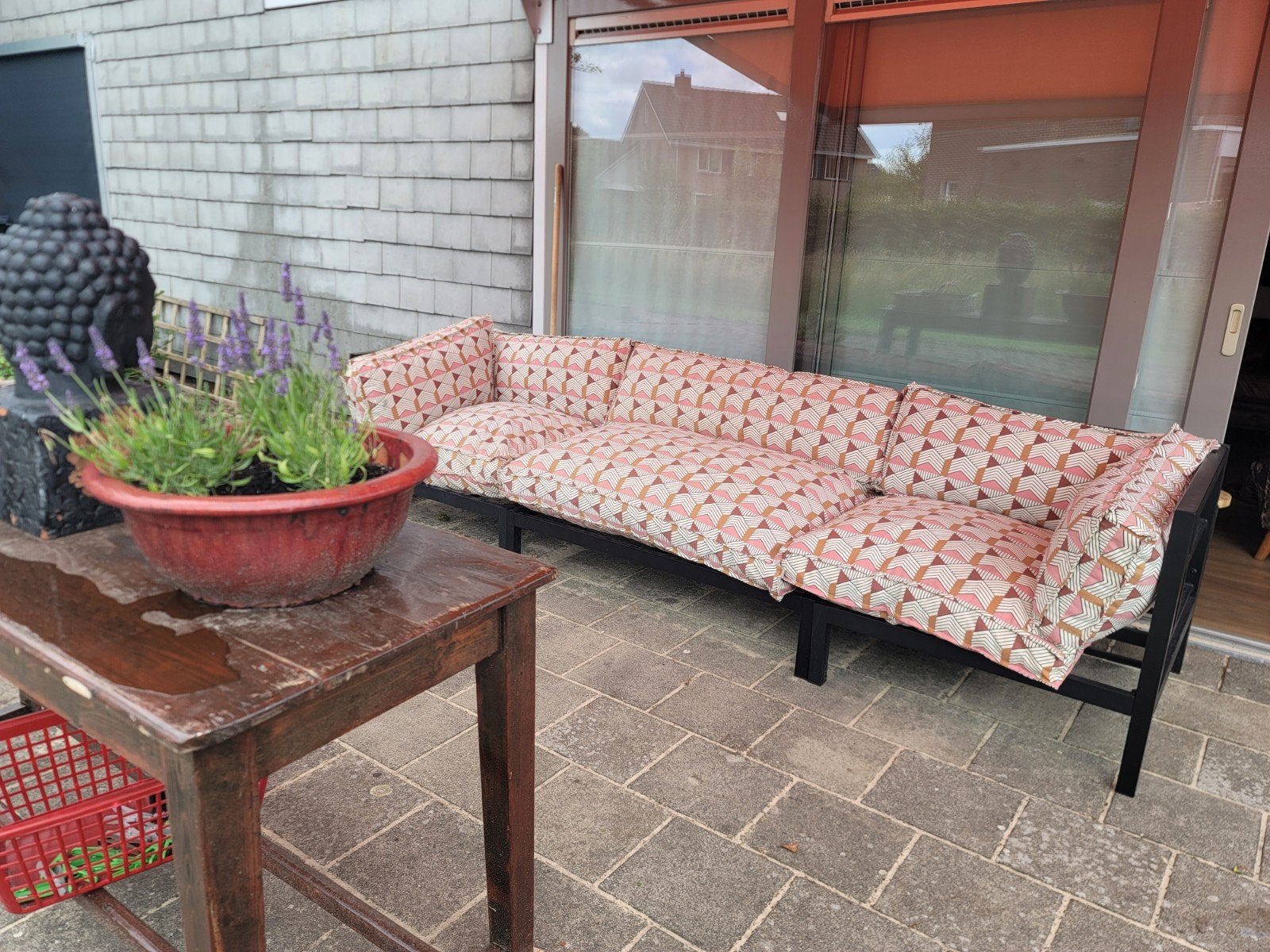 Karwei loungebank met bijbehorende kussens, Ophalen, 4 zitplaatsen, Aluminium, Zo goed als nieuw