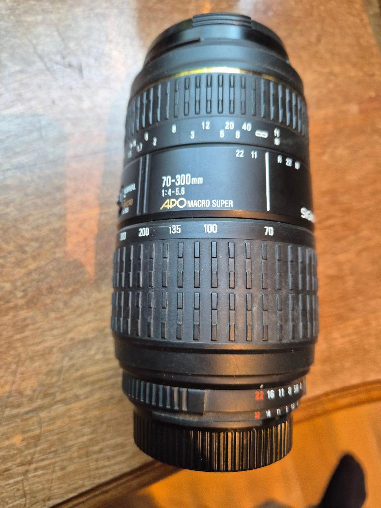 Sigma lens 70-300mm f/4-5.6 apo macro super met tas, Ophalen, Gebruikt, Telelens, Zoom
