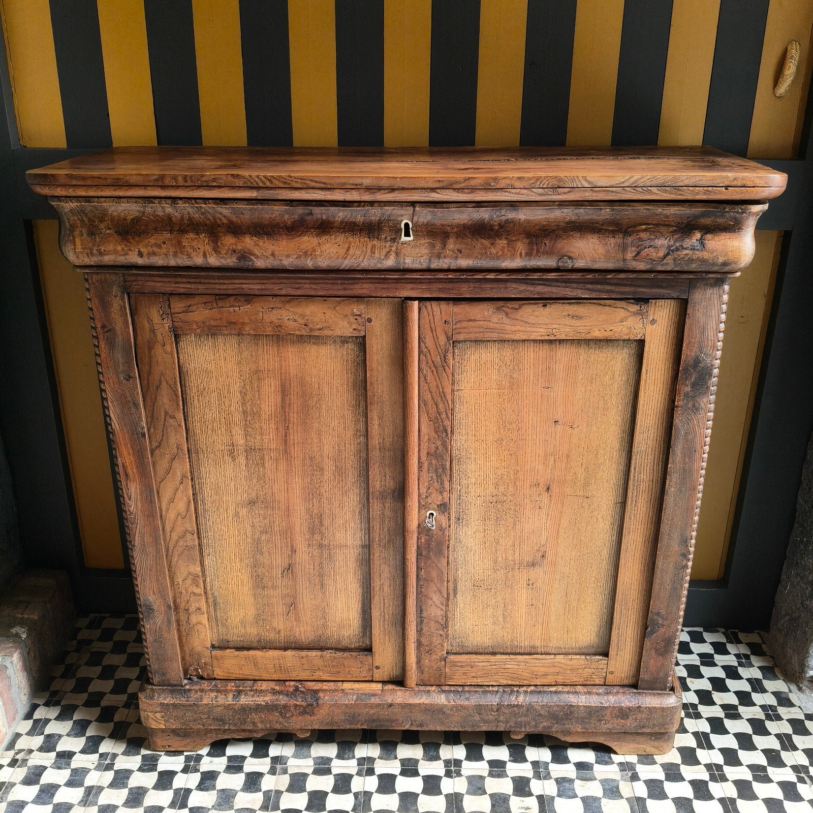️ Antieke massief houten biedermeier meidenkast, Ophalen