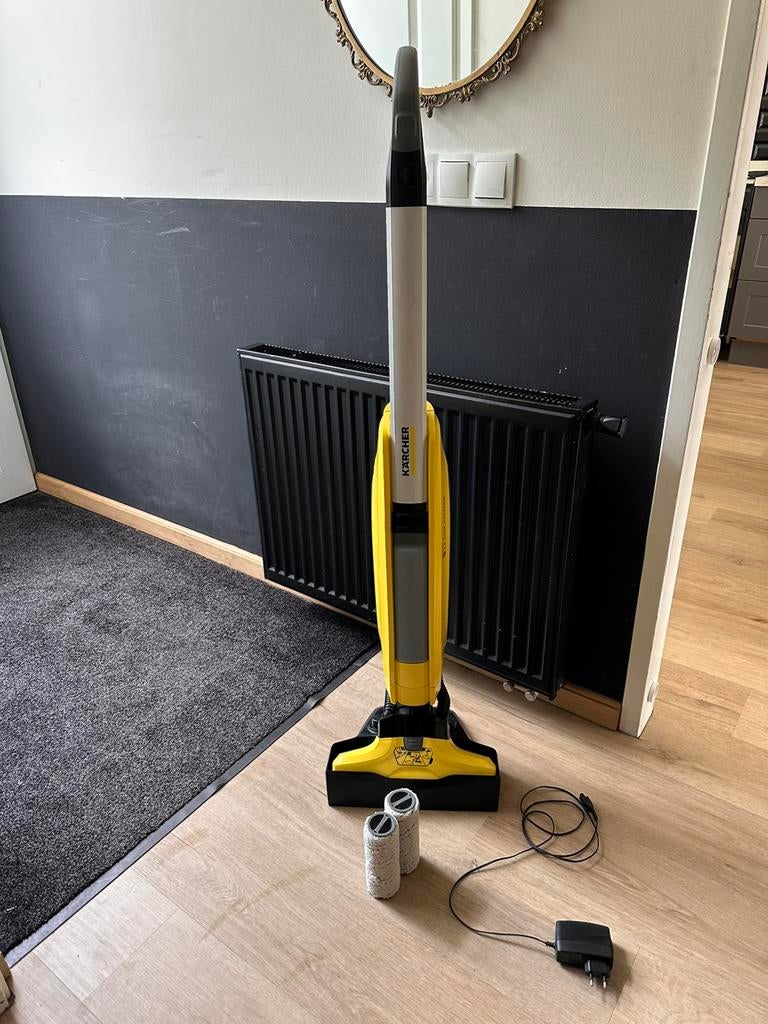 Draadloze elektrische vloerreiniger dweil Karcher, Huis en Inrichting, Ophalen, Mop of Dweil