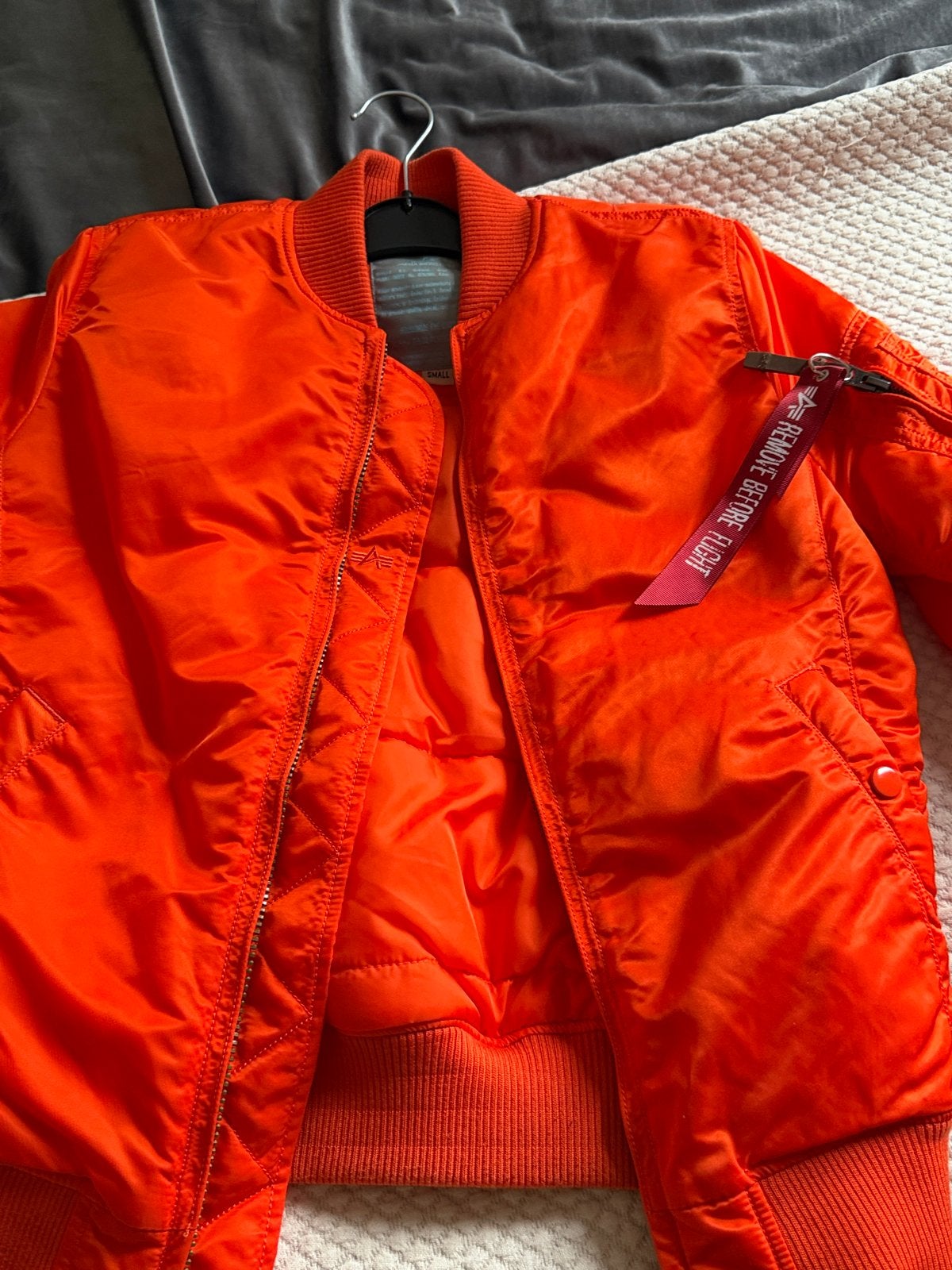 Alpha Industries Bomberjack Oranje - Zo goed als nieuw, Kleding | Dames, Ophalen of Verzenden, Zo goed als nieuw, Maat 36 (S)