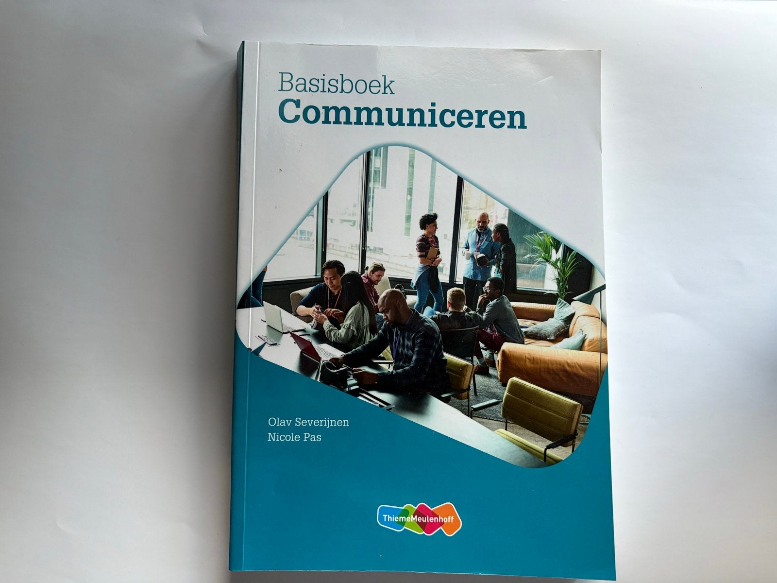 Basisboek Communiceren - Olav Severijnen, Nicole Pas, Ophalen of Verzenden, Gamma, Zo goed als nieuw, HBO