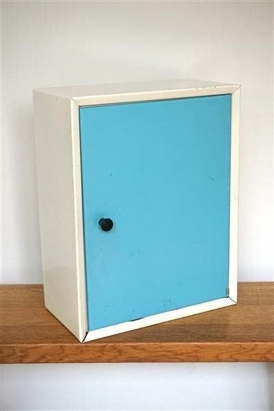 Vintage medicijnkastje metaal blauw, Gebruikt, Blauw, Overige typen, Ophalen of Verzenden