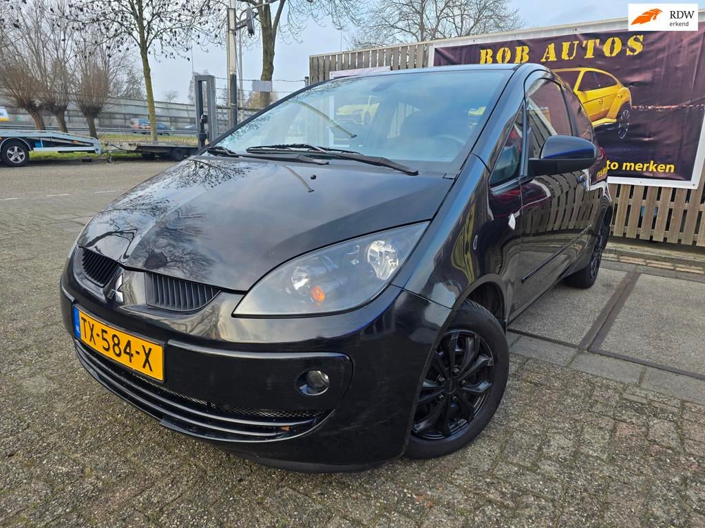 Mitsubishi Colt 1.3 Incharge/airco/navi/apk /rijd schakelt g, Voorwielaandrijving, Gebruikt, Metallic lak, Bedrijf