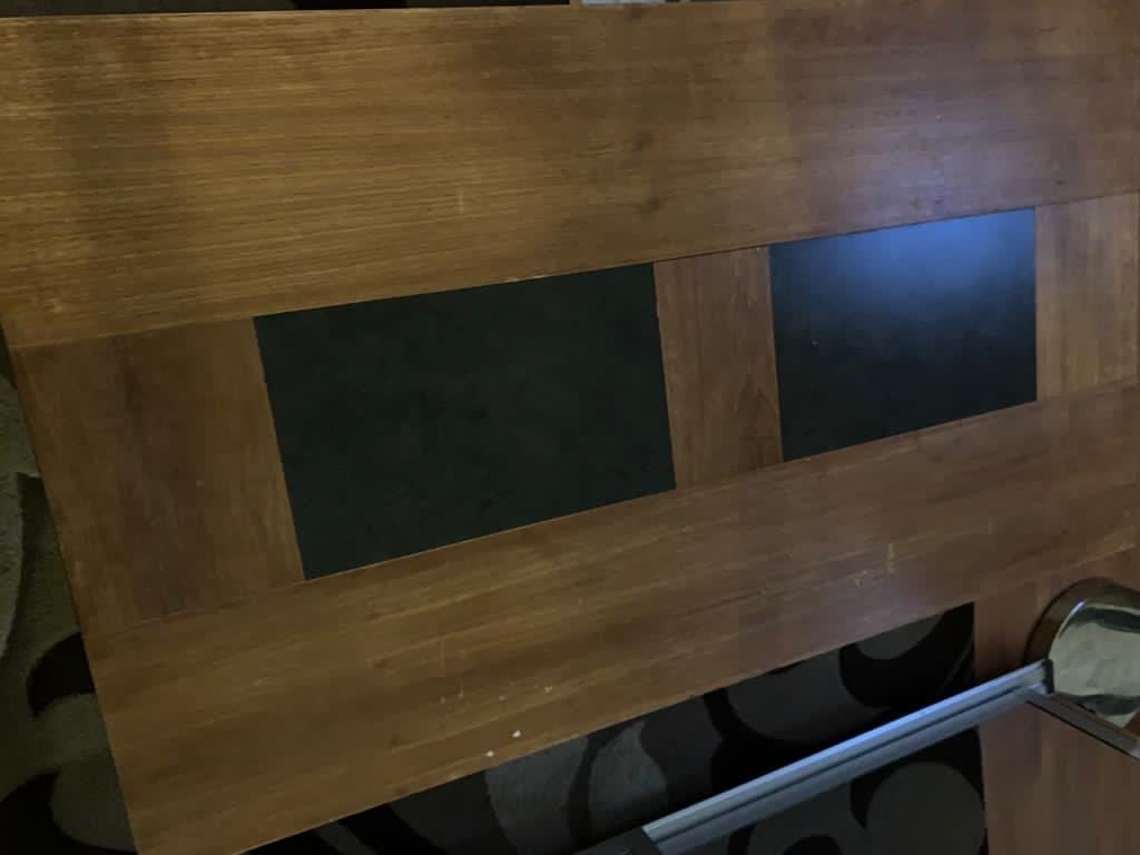 Houten salontafel met leisteen inleg, Gebruikt, 100 tot 150 cm, Overige houtsoorten, 50 tot 100 cm