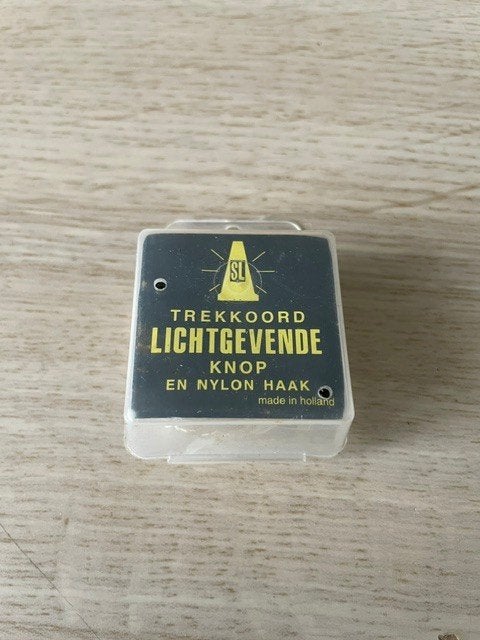 Nr.347: Trekkoord voor trekschakelaar lichtgevend, Ophalen of Verzenden, Nieuw, Overige typen