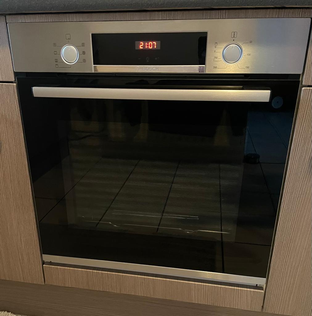Inbouw Bosch Oven  serie 4 - 1,5 jaar oud,  schoon, Witgoed en Apparatuur, Ovens, Ophalen, Oven, Hete lucht, 60 cm of meer
