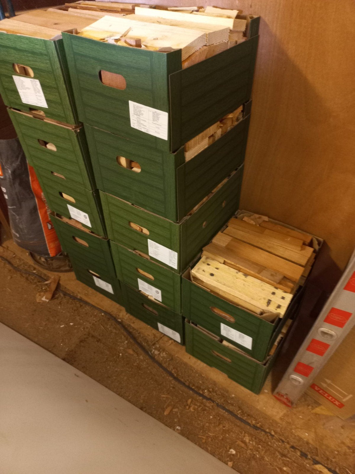 gezaagd hout in handzaam formaat voor openhaard en vuurkorf, Minder dan 3 m³, Ophalen, Overige houtsoorten