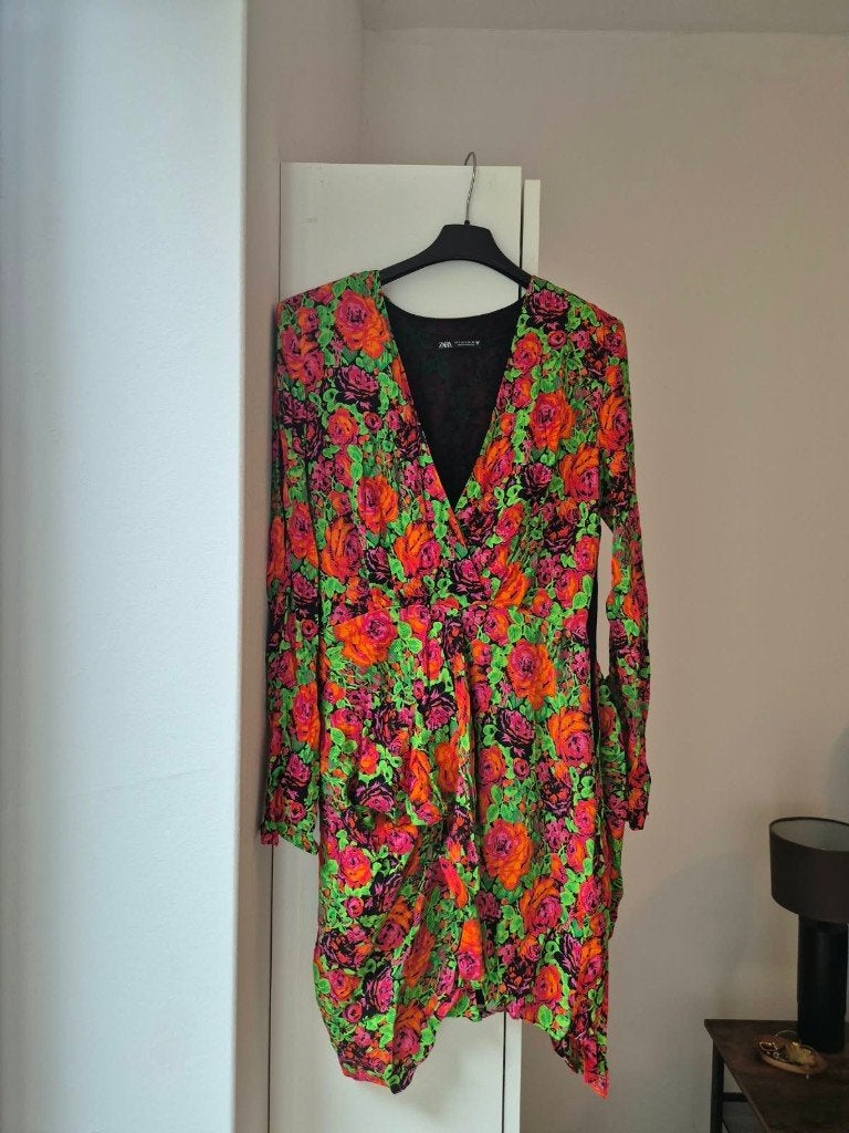 Zara Jurk met bloemen | Kort | Maat S / 36, Meerkleurig, Zara, Ophalen of Verzenden, Zo goed als nieuw