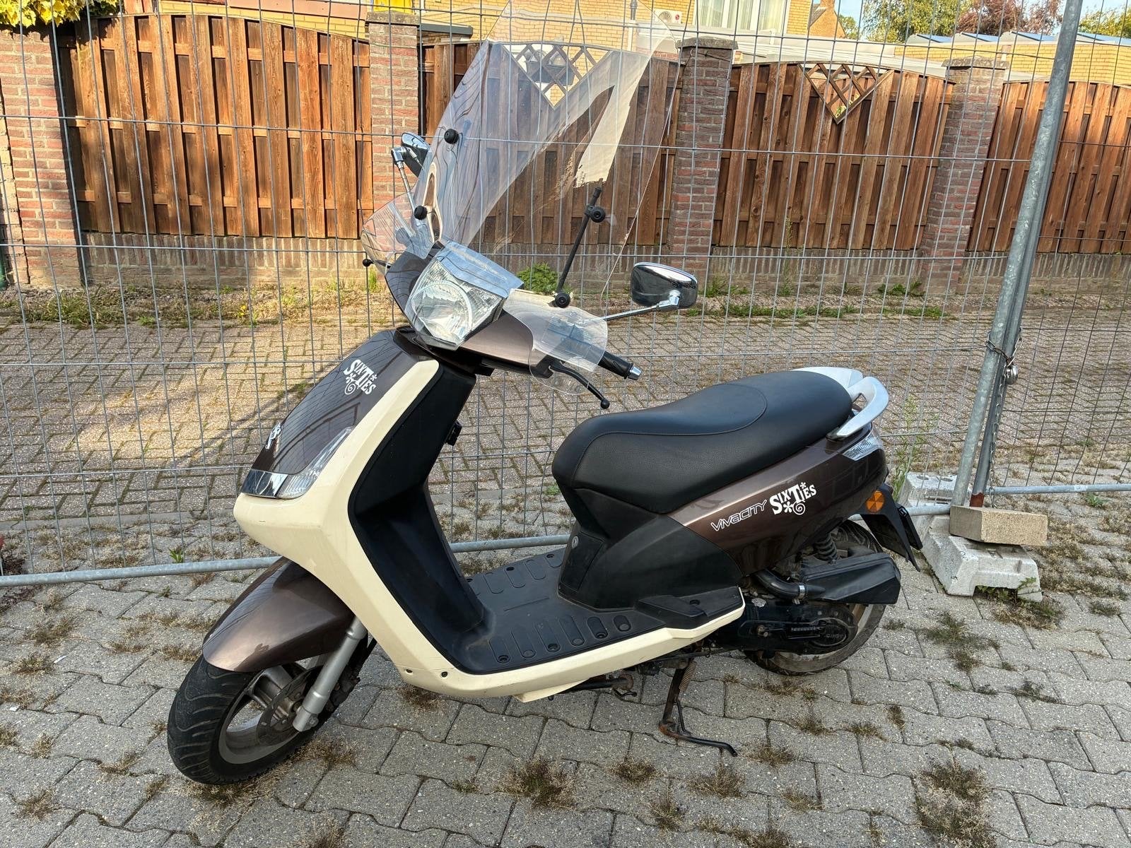 Peugeot Vivacity 2014 - Blauw Kenteken, Ophalen, Gebruikt, Benzine, Vivacity