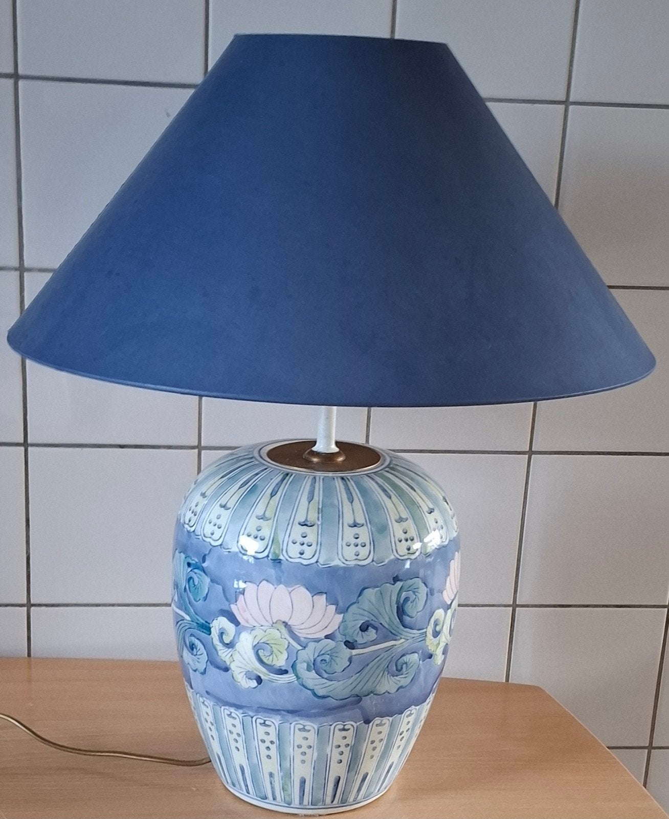 Vloerlamp. Porselein/aardewerk. Handpainted.  55 cm., Ophalen, Overige materialen, Post modern, Zo goed als nieuw