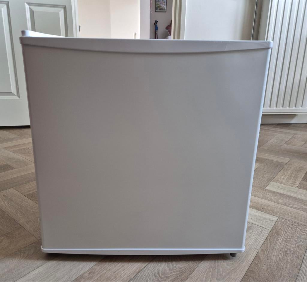 Koelkastje Tillreda Ikea vrijstaand, Minder dan 75 liter, Ophalen, Zonder vriesvak, Minder dan 85 cm