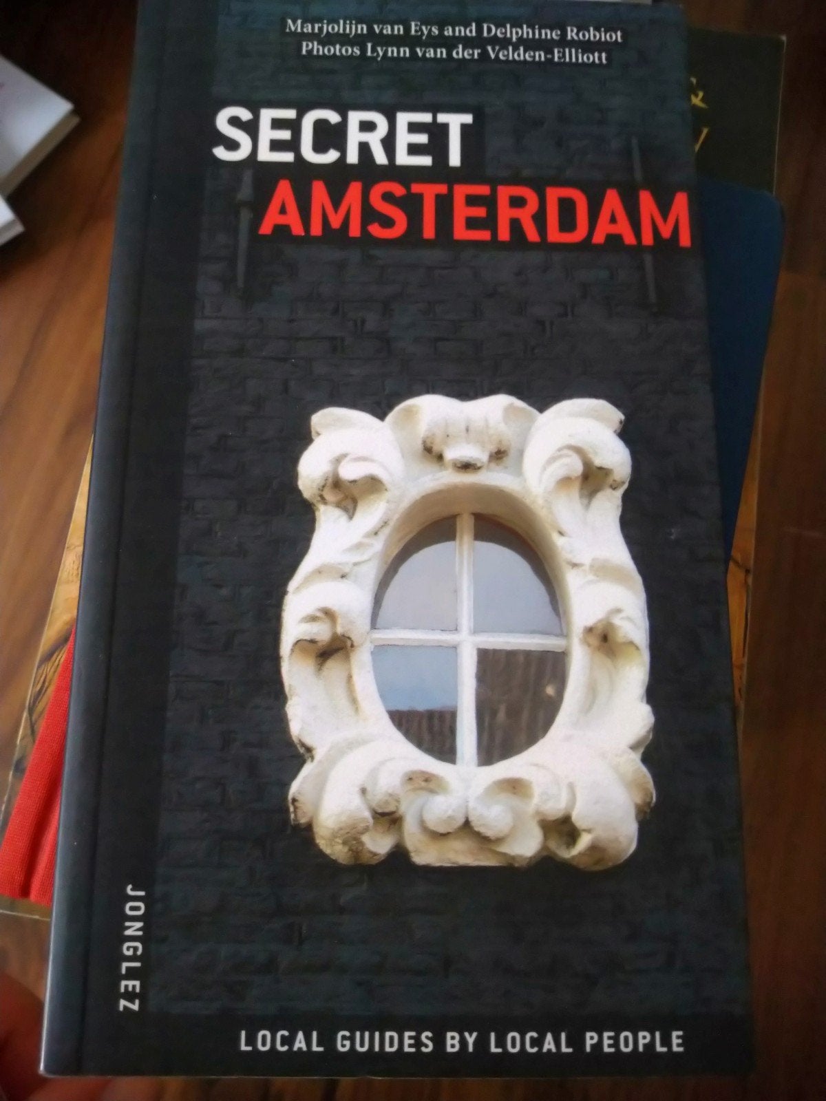 Secret Amsterdam, Ophalen of Verzenden, Gelezen, Overige onderwerpen