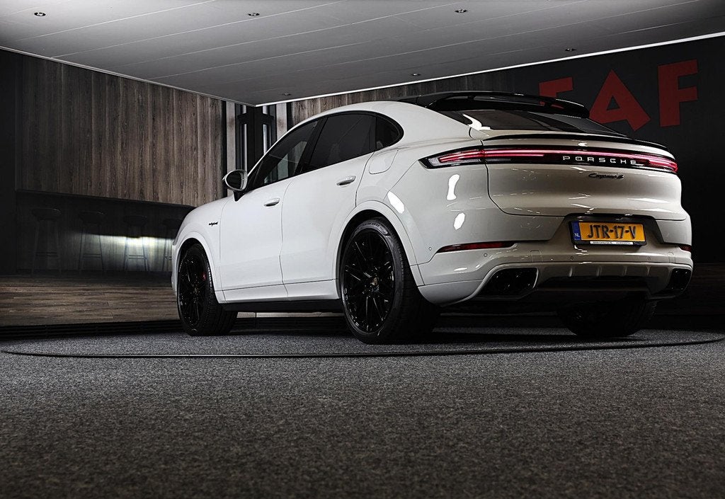 Porsche Cayenne Coupé 3.0 S E-Hybrid / 519 Pk / Head Up / 3, Automaat, Cayenne, Gebruikt, 2995 cc