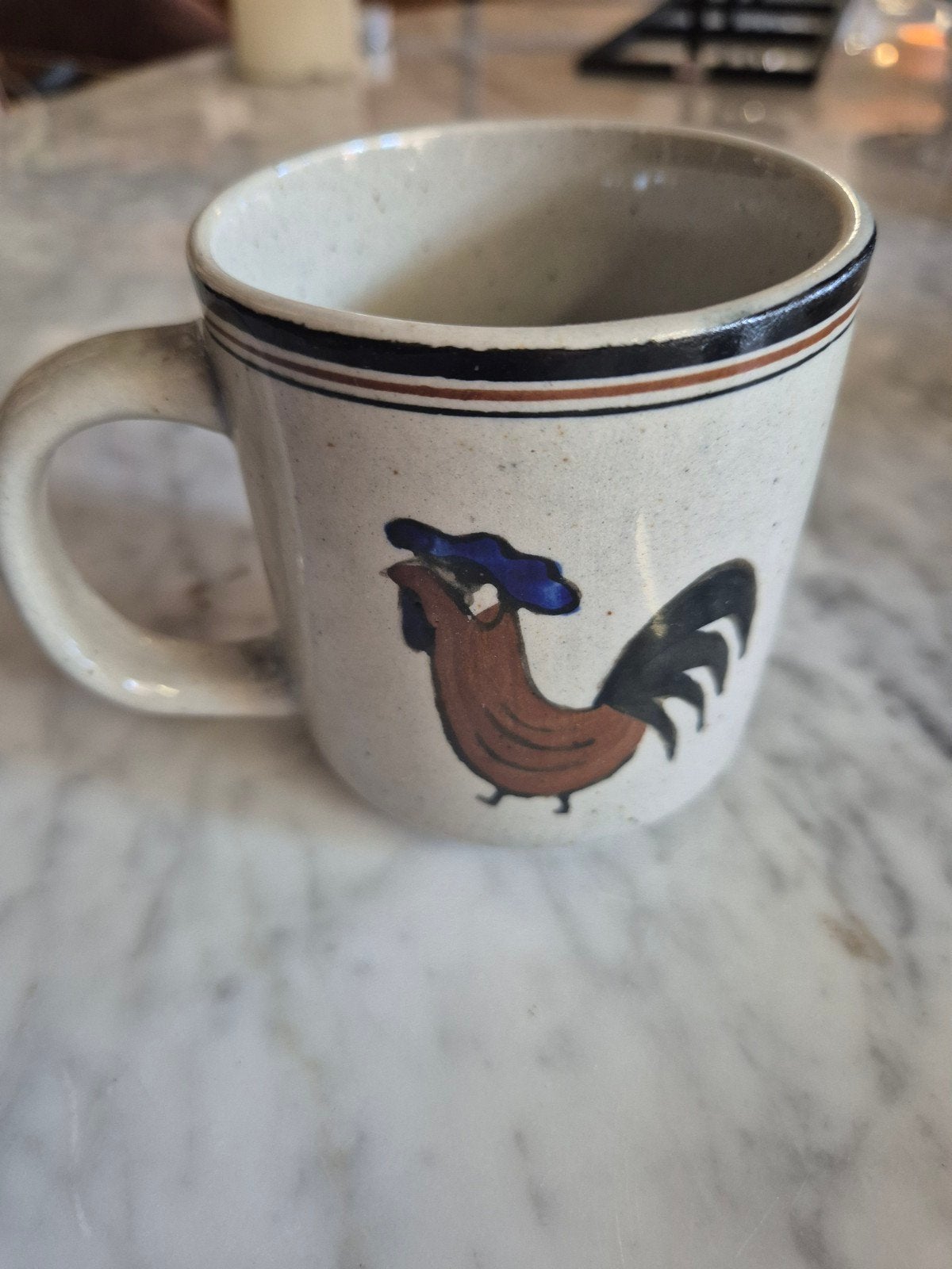 Unieke handgeschilderde beker met haan - Vintage stijl, Keramiek, Ophalen of Verzenden, Zo goed als nieuw, X