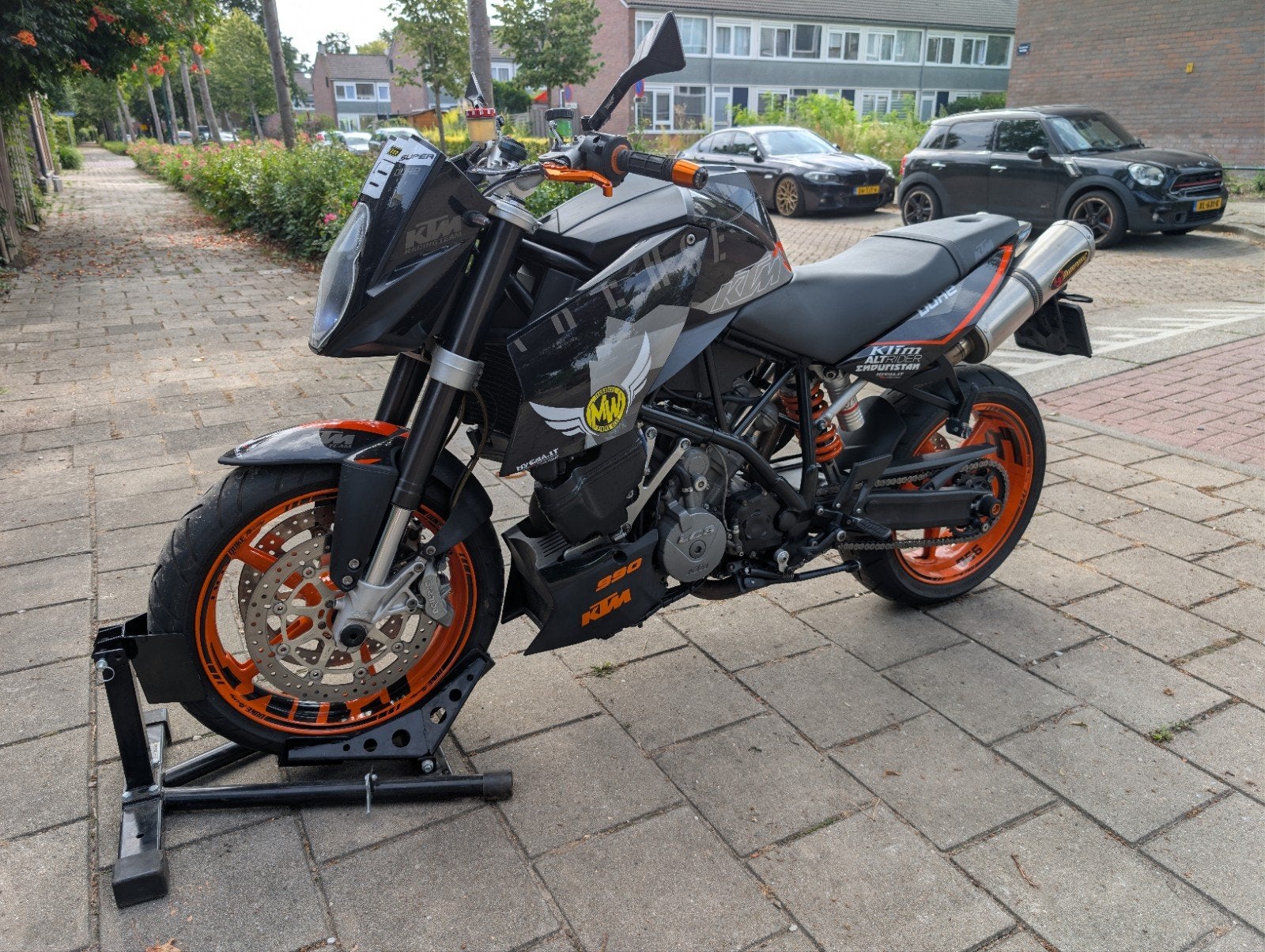 KTM SuperDuke 990 - Akrapovic, Sportuitlaat, 2 cilinders, Motorrijbewijs A, Particulier