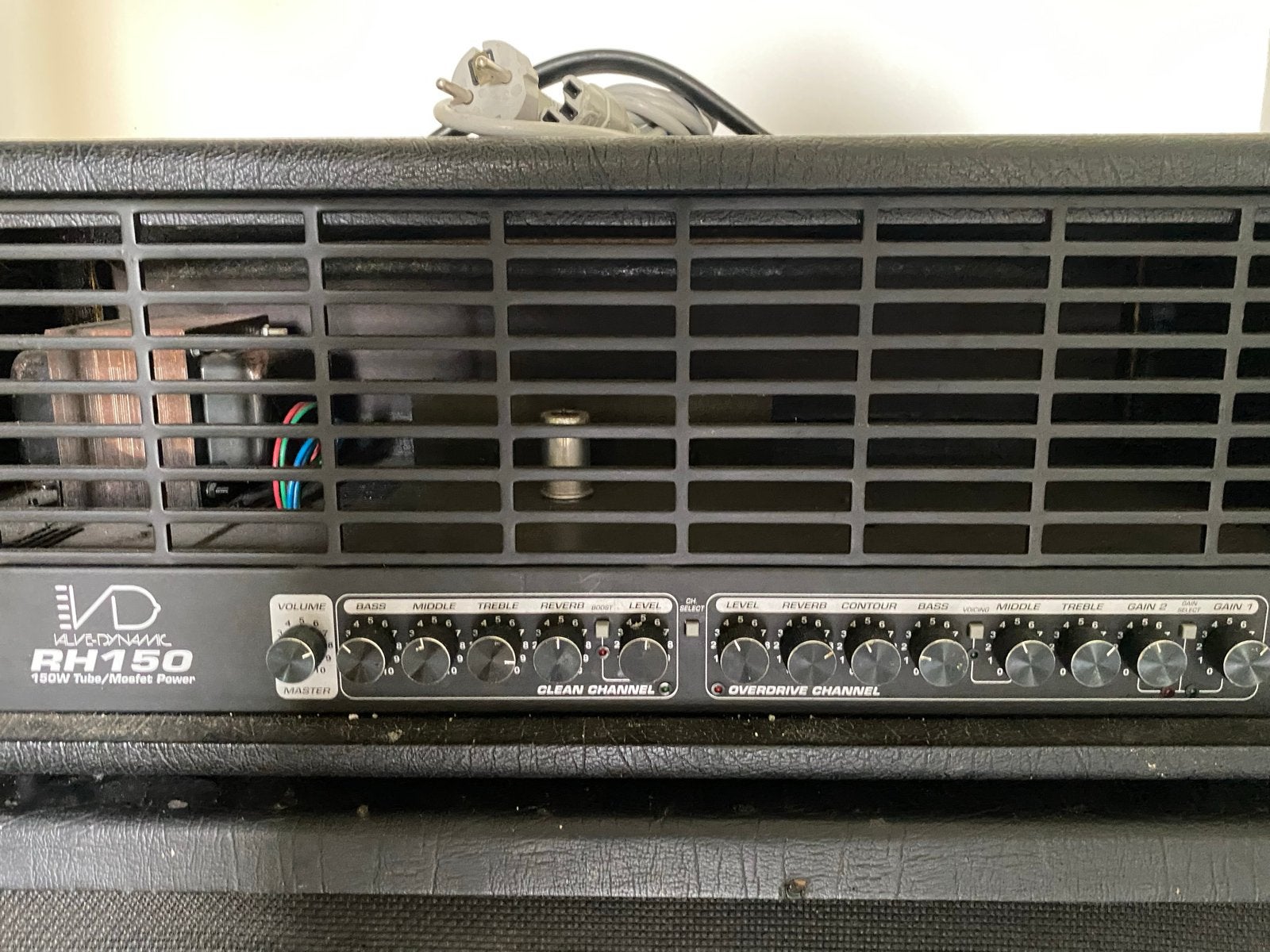 Foto 3 van Randall RH150 G3 gitaarversterker met Randall cabinet
