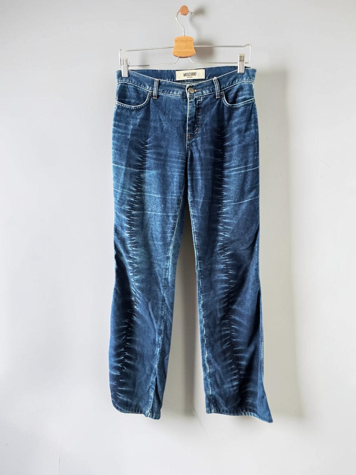 Moschino Jeans vintage spijkerbroek denim blauw w27 W28, Kleding | Dames, Ophalen of Verzenden, Zo goed als nieuw, Blauw, W28 - W29 (confectie 36)