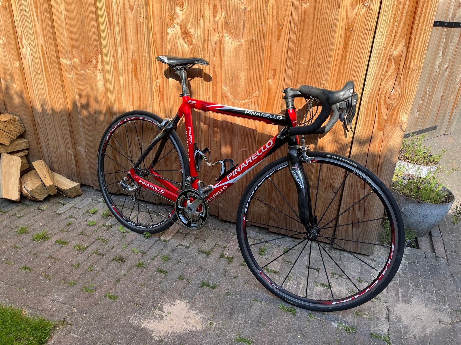 Iconische Pinarello Paris racer– Maat 56 – In goede staat!, Fietsen en Brommers, 28 inch, Gebruikt, Velgrem, 15 tot 20 versnellingen