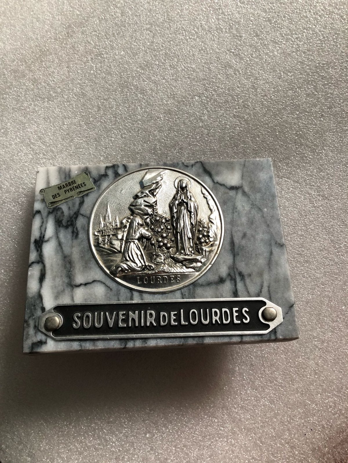 Vintage frans souvenir uit LOURDES, Ophalen of Verzenden, Zo goed als nieuw, Beeld(je)