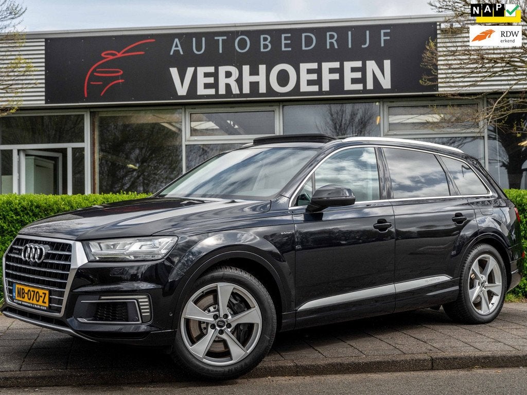Audi Q7 3.0 TDI e-tron QUATTRO PREMIUM - PANO - 360 CAMERA -, Automaat, Gebruikt, 2420 kg, Bedrijf