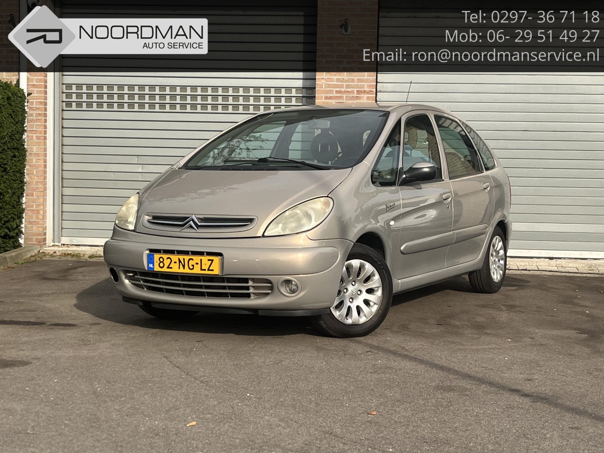 Citroën Xsara Picasso 2.0i-16V Exclusive Automaat, Auto's, 136 pk, 4 cilinders, 700 kg, Beige