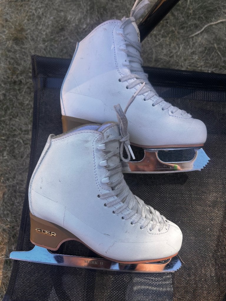 Kunstschaatsen edea Motivo maat 34, Sport en Fitness, Schaatsen, Overige merken, Gebruikt, Ophalen of Verzenden, Kunstschaatsen