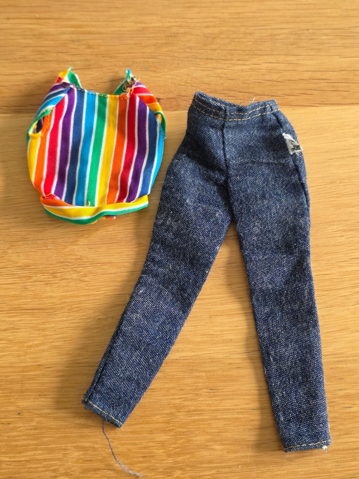 Barbie jaren 80/90 kledingset, Verzamelen, Poppen, Ophalen of Verzenden, Gebruikt, Kleertjes