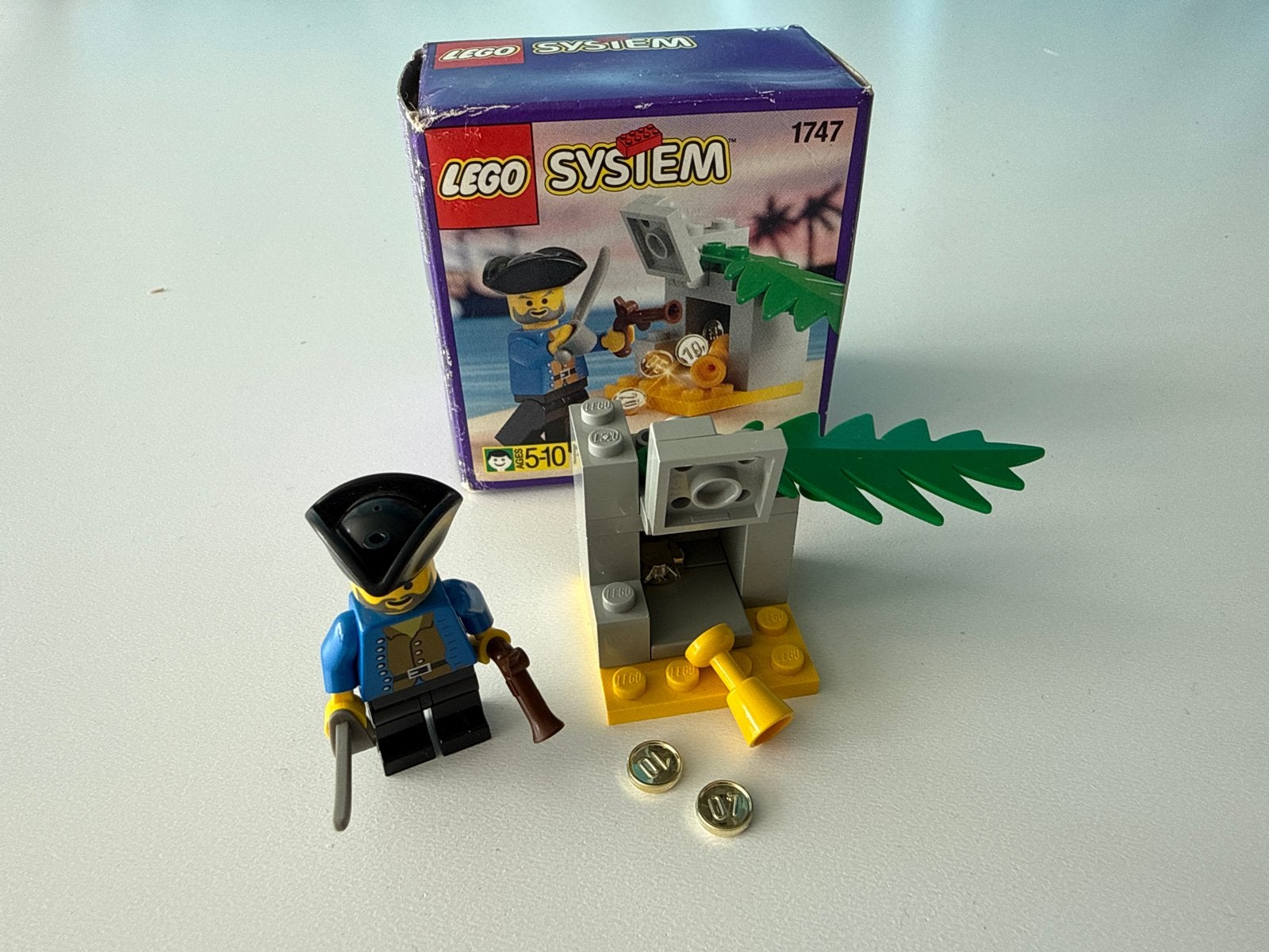 LEGO System 1747 Piraat met schatkist (mist handleiding), Ophalen of Verzenden, Gebruikt, Overige merken