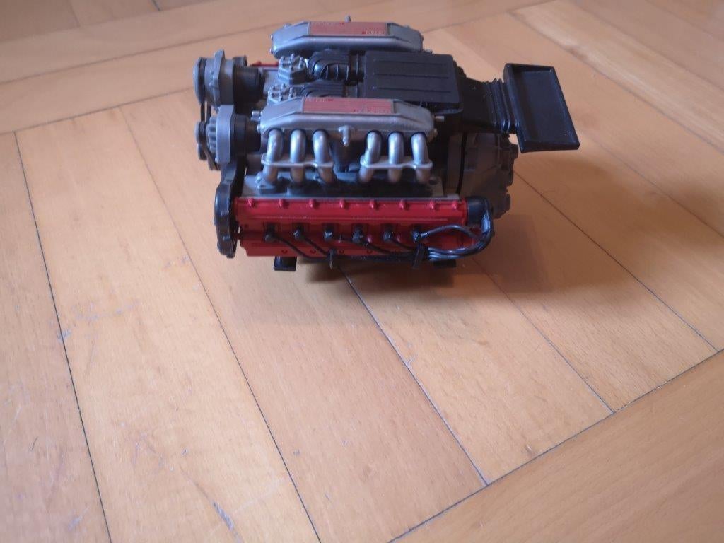 Engine 1/8 scale for Pocher Testarossa, Ophalen of Verzenden, Zo goed als nieuw, 1:5 t/m 1:8, Auto