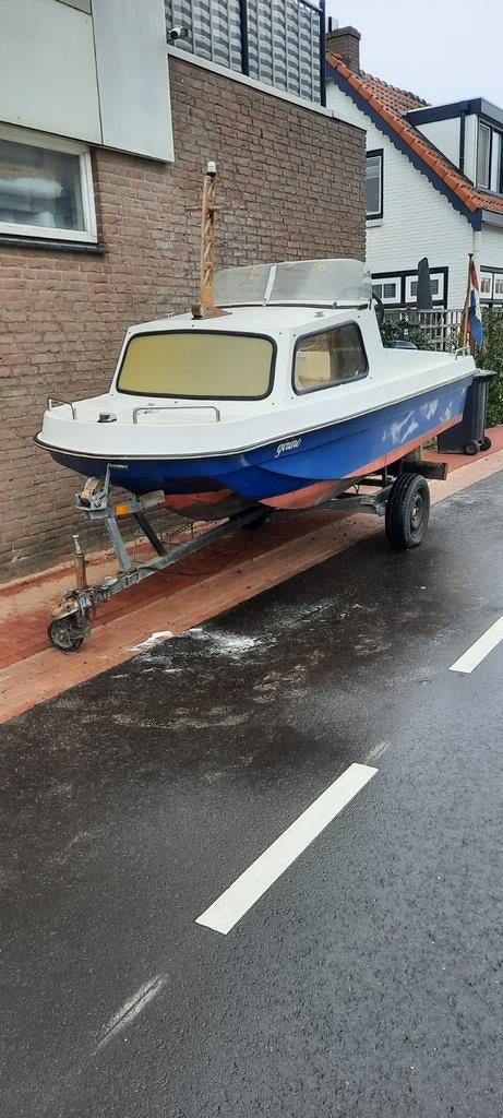 kajuitboot / visboot Pilot 420, Watersport en Boten, Vis- en Consoleboten, Gebruikt, Tot 10 pk, 3 tot 6 meter, Benzine, Buitenboordmotor